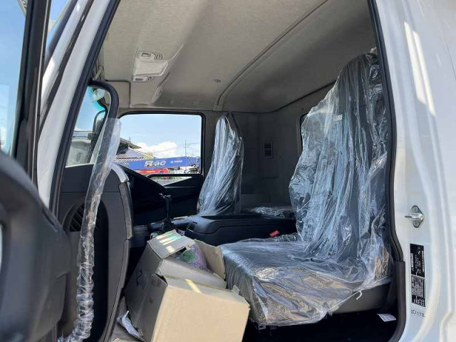 三菱ふそう ファイター 増トン 車載専用車 2KG-FK62FZ(88741) 40枚目