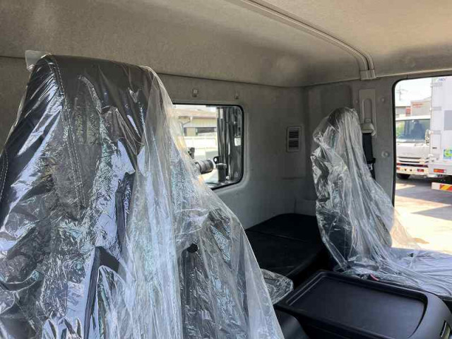 三菱ふそう ファイター 増トン 車載専用車 2KG-FK62FZ(88741) 42枚目