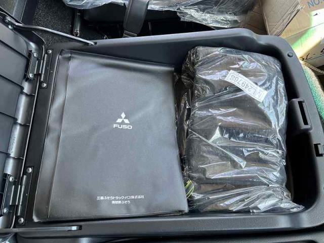 三菱ふそう ファイター 増トン 車載専用車 2KG-FK62FZ(88741) 48枚目