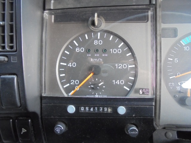 UDトラックス（日産） ビッグサム 大型 平ボディ KC-CD53CVH(9406) 30枚目