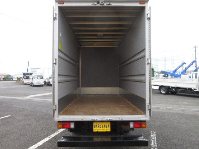 トヨタ ダイナ 小型 バン 2RG-XZU645(105352) 8枚目