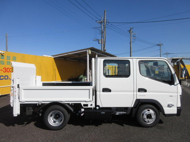 三菱ふそう キャンター 小型 Wキャブ 2RG-FBA20(88752) 6枚目