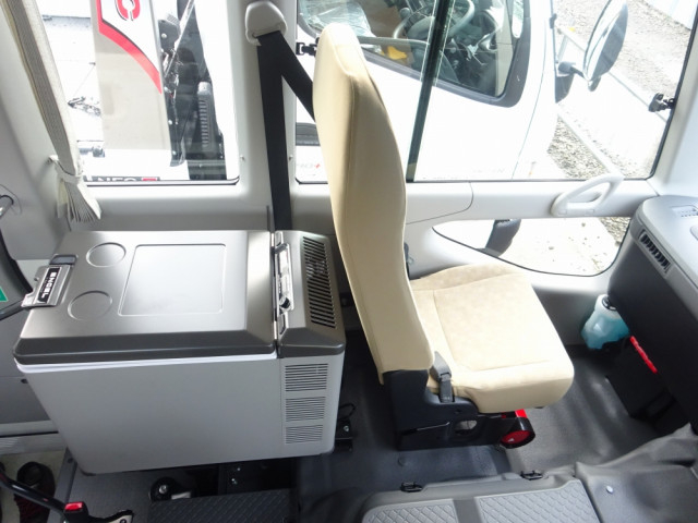 トヨタ コースター 小型 バス 2KG-GDB70(88754) 18枚目