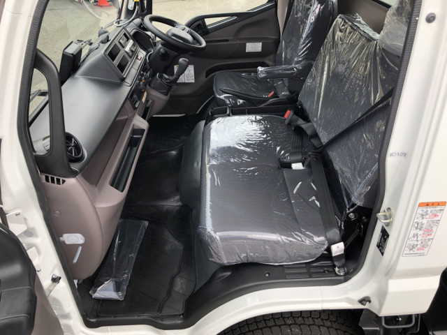 三菱ふそう キャンター 小型 車載専用車 2PG-FEBM0(88755) 35枚目