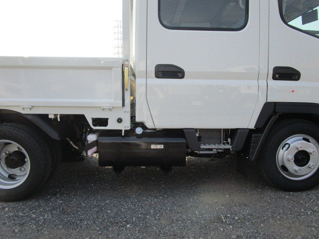 三菱ふそう キャンター 小型 Wキャブ 2RG-FBA20(88758) 33枚目