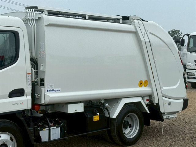 三菱ふそう キャンター 小型 塵芥車（プレス式） 2RG-FEAV0(88765) 6枚目