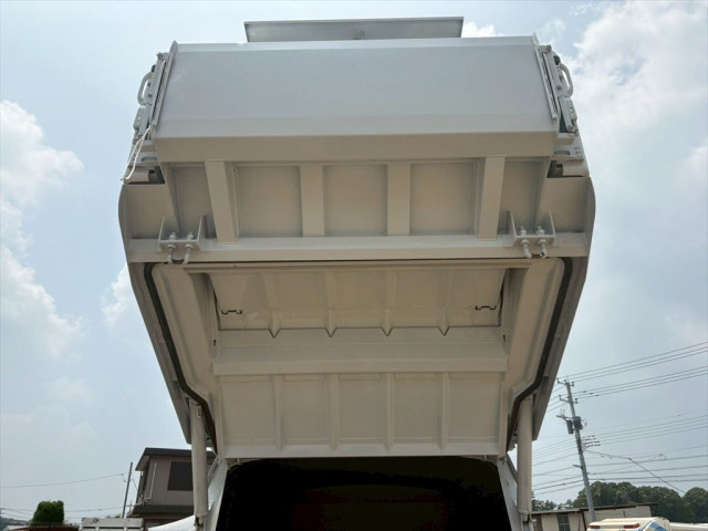 三菱ふそう キャンター 小型 塵芥車（プレス式） 2RG-FEAV0(88765) 16枚目