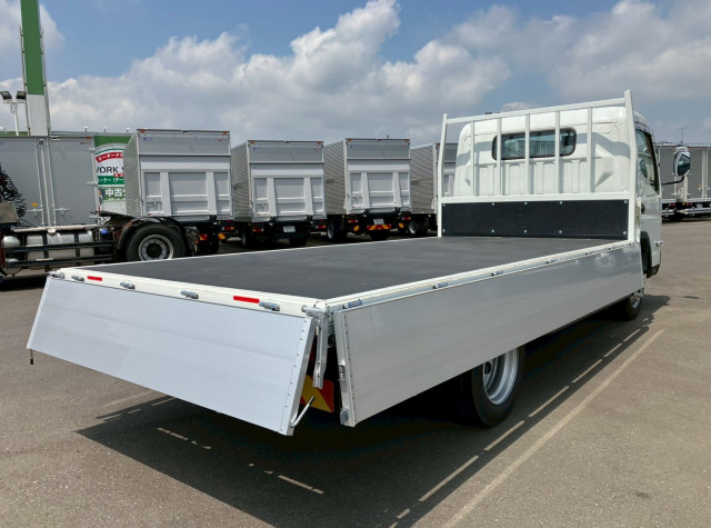 三菱ふそう キャンター 小型 平ボディ 2PG-FEBS0(88766) 6枚目