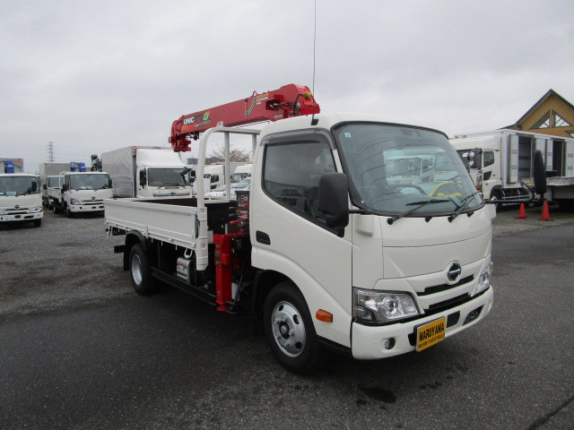 日野 デュトロ 小型 クレーン付き 2KG-XZU650M(88772) 2枚目
