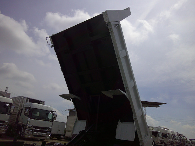 三菱ふそう キャンター 小型 土砂ダンプ 2RG-FBA60(88775) 13枚目