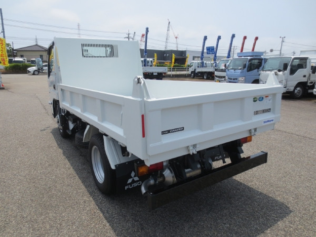 三菱ふそう キャンター 小型 土砂ダンプ 2RG-FBA60(88778) 5枚目