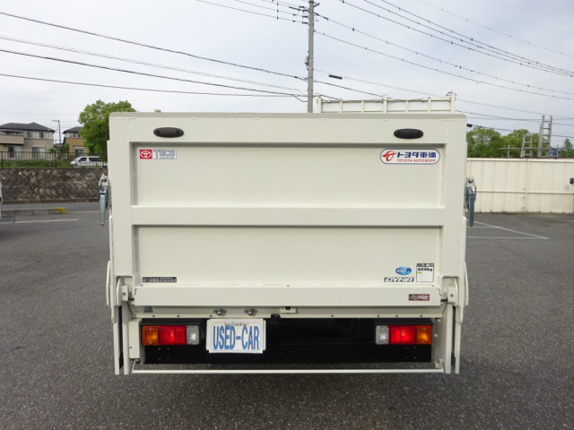 トヨタ ダイナ 小型 平ボディ 2KG-XZU710(88783) 3枚目