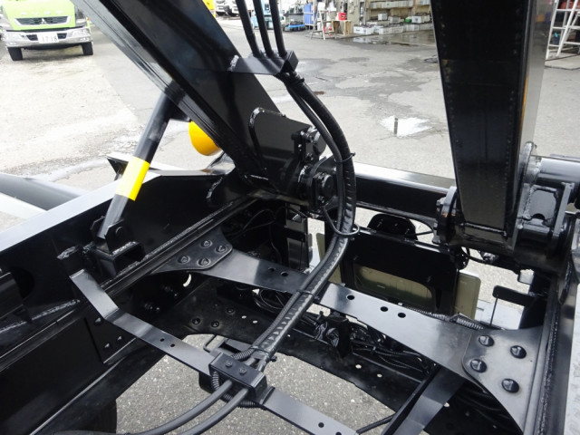 三菱ふそう ファイター 増トン コンテナ専用車 2KG-FK62FZ(88790) 28枚目
