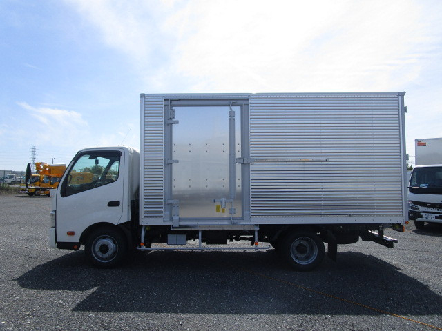 日野 デュトロ 小型 アルミバン 2PG-XZU712M(88799) 4枚目