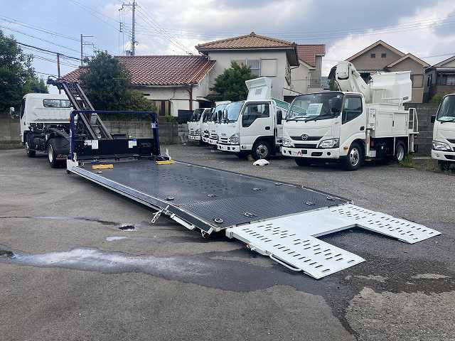 三菱ふそう キャンター 小型 車載専用車 2PG-FEB80(88803) 9枚目