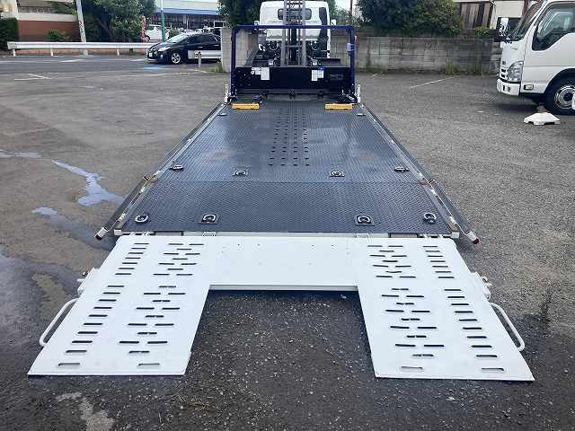三菱ふそう キャンター 小型 車載専用車 2PG-FEB80(88803) 10枚目