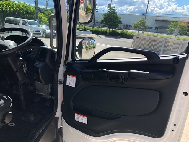 日野 レンジャー 中型 冷凍冷蔵バン TKG-FD7JLAG(88851) 13枚目