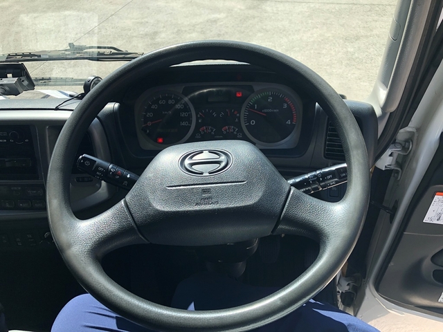 日野 レンジャー 中型 冷凍冷蔵バン TKG-FD7JLAG(88851) 5枚目