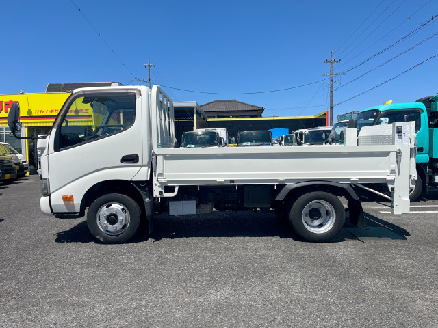 トヨタ ダイナ 小型 平ボディ TKG-XZC605(109234) 3枚目