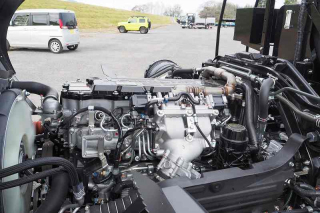 三菱ふそう ファイター 中型 コンテナ専用車 2KG-FK62F(88915) 24枚目