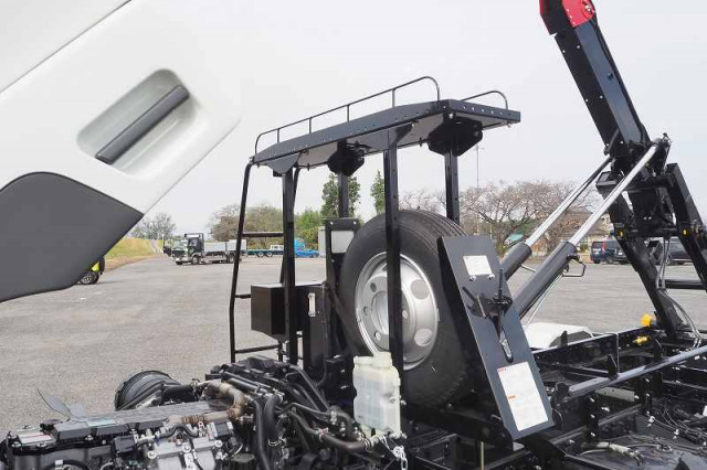 三菱ふそう ファイター 中型 コンテナ専用車 2KG-FK62F(88915) 29枚目