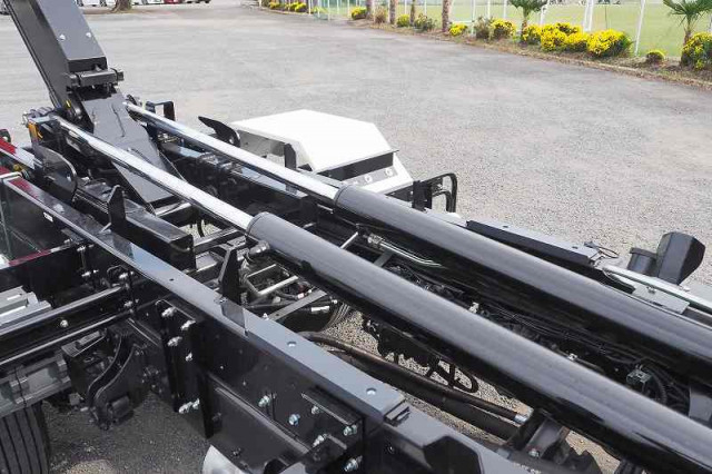 三菱ふそう ファイター 中型 コンテナ専用車 2KG-FK62F(88915) 39枚目