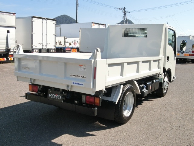 マツダ タイタン 小型 土砂ダンプ 2RG-LKR88AT(88918) 4枚目