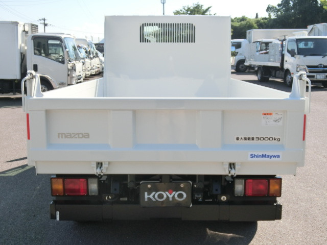 マツダ タイタン 小型 土砂ダンプ 2RG-LKR88AT(88918) 5枚目