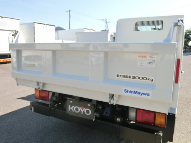 マツダ タイタン 小型 土砂ダンプ 2RG-LKR88AT(88918) 23枚目