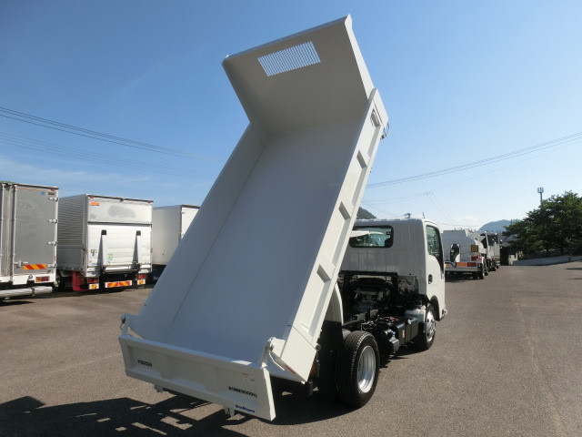 マツダ タイタン 小型 土砂ダンプ 2RG-LKR88AT(88918) 24枚目