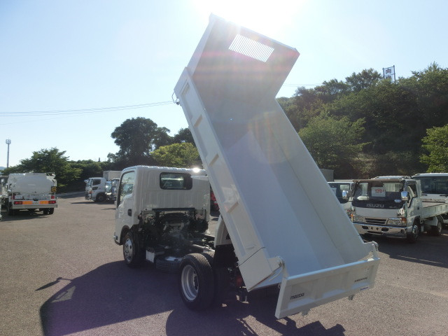マツダ タイタン 小型 土砂ダンプ 2RG-LKR88AT(88918) 25枚目