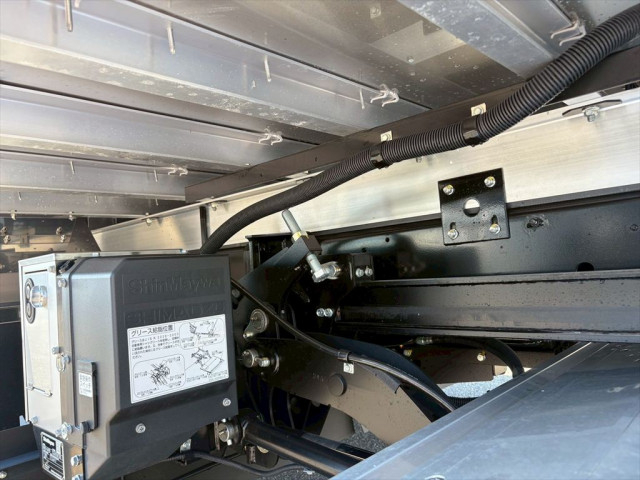 日野 レンジャー 中型 冷凍冷蔵バン 2KG-FD2ABG(88929) 15枚目