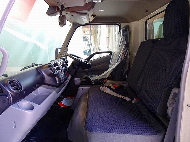 日野 デュトロ 小型 アルミバン 2PG-XZU712M(88950) 8枚目