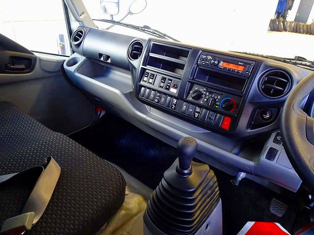 日野 デュトロ 小型 アルミバン 2PG-XZU712M(88950) 9枚目