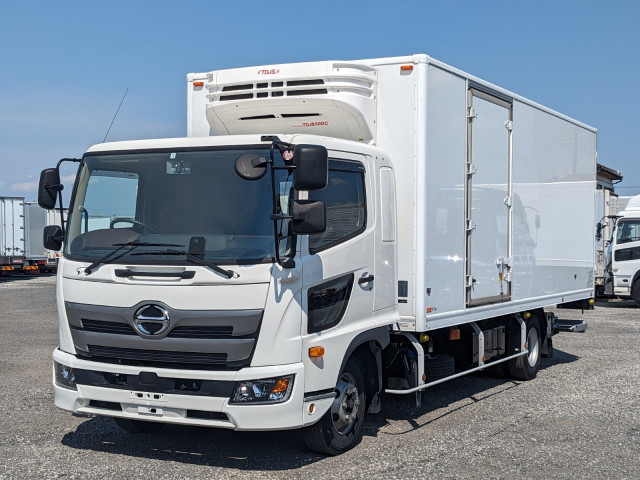 日野 レンジャー 中型 冷凍冷蔵バン 2KG-FD2ABG(88953) 1枚目