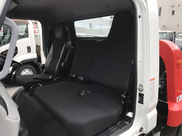 三菱ふそう キャンター 小型 車載専用車 2RG-FEB80(88955) 28枚目