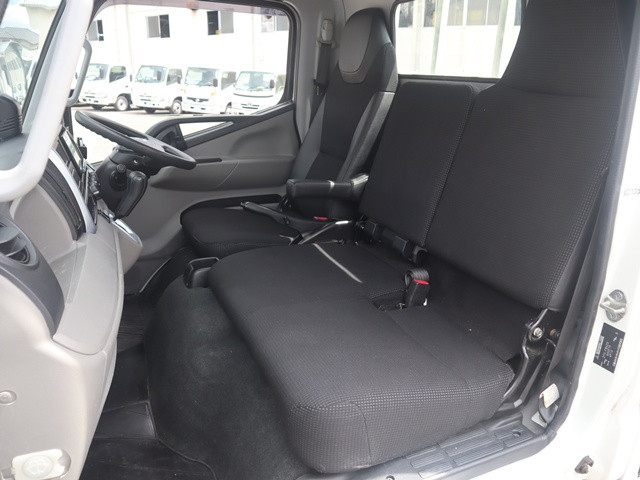 三菱ふそう キャンター 小型 平ボディ 2TG-FBA00(88963) 32枚目