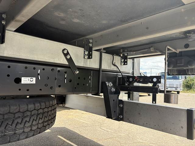 いすゞ エルフ 小型 冷凍冷蔵バン 2RG-NPR88AN(88964) 27枚目