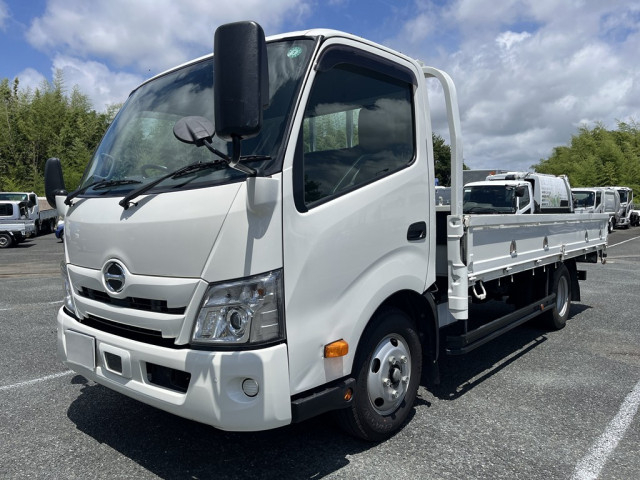 日野 デュトロ 小型 平ボディ 2RG-XZC710M(88971) 1枚目