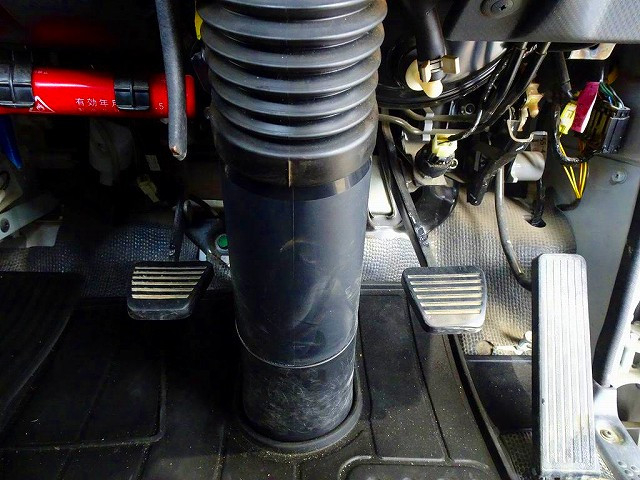 いすゞ エルフ 小型 平ボディ 2RG-NHR88A(88977) 16枚目