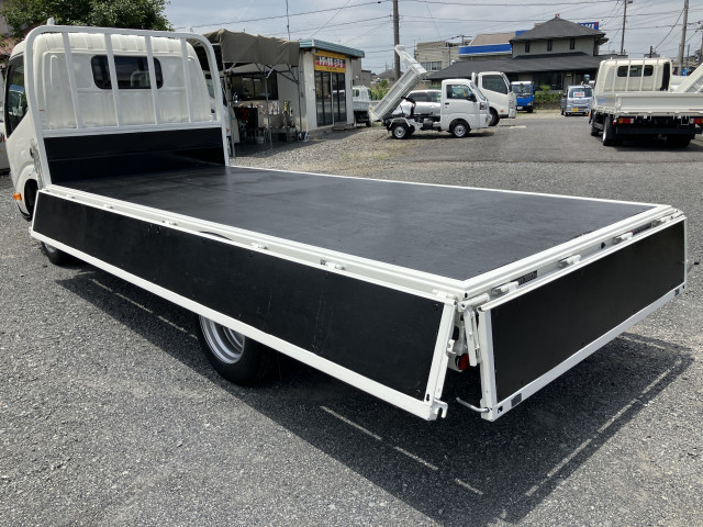 日野 デュトロ 小型 平ボディ 2RG-XZU655M(88981) 4枚目