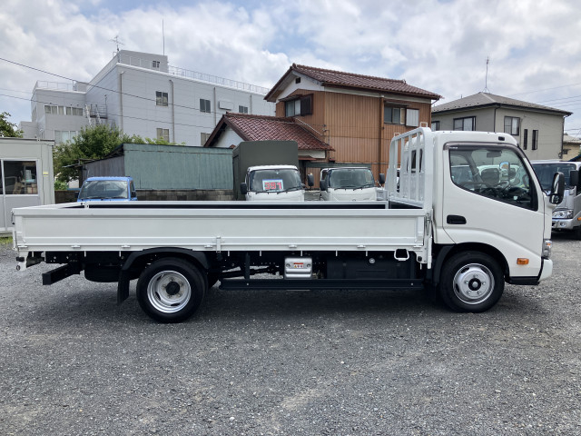 日野 デュトロ 小型 平ボディ 2RG-XZU655M(88981) 13枚目