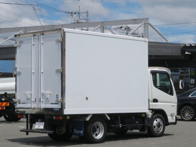 三菱ふそう キャンター 小型 冷凍冷蔵バン 2RG-FBAV0(88983) 2枚目