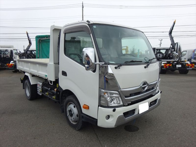 日野 デュトロ 小型 土砂ダンプ 2KG-XZU700X(88986) 3枚目