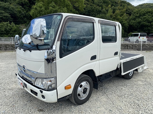 日野 デュトロ 小型 Wキャブ 2RG-XZU605M(88989) 9枚目
