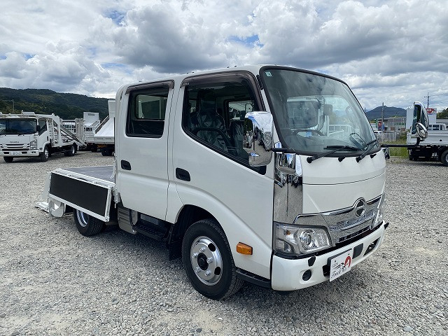 日野 デュトロ 小型 Wキャブ 2RG-XZU605M(88989) 10枚目