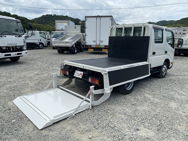 日野 デュトロ 小型 Wキャブ 2RG-XZU605M(88989) 15枚目