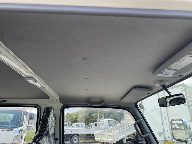 日野 デュトロ 小型 Wキャブ 2RG-XZU605M(88989) 30枚目