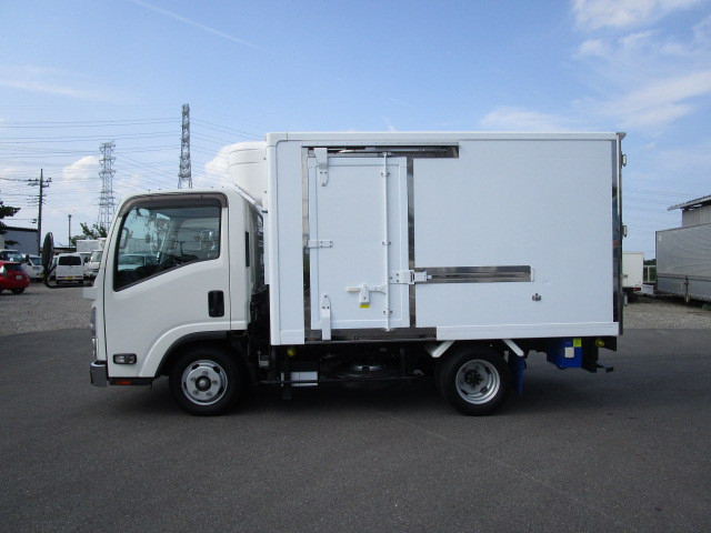 いすゞ エルフ 小型 冷凍冷蔵バン 2RG-NLR88AN(88991) 8枚目