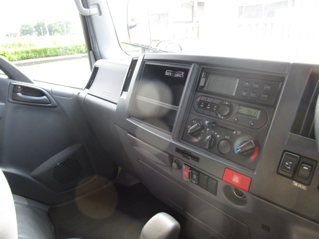 いすゞ エルフ 小型 冷凍冷蔵バン 2RG-NLR88AN(88991) 18枚目